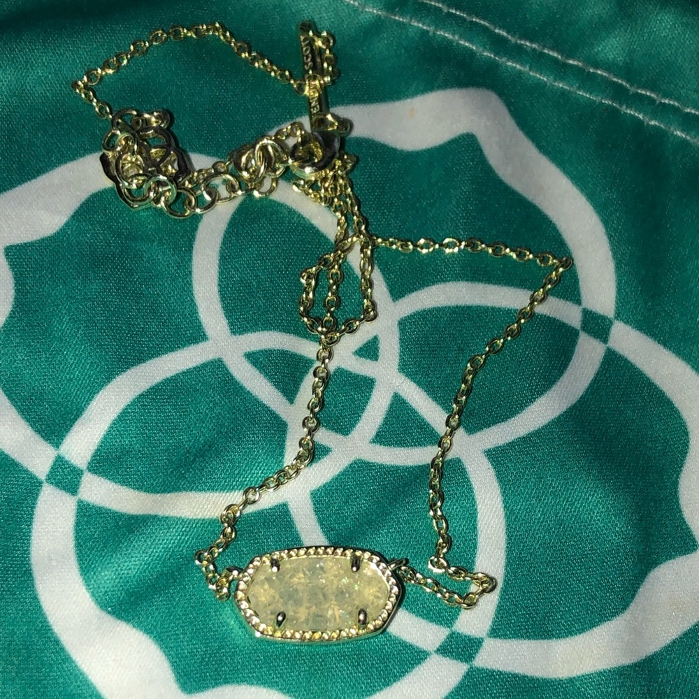 Kendra Scott Necklace